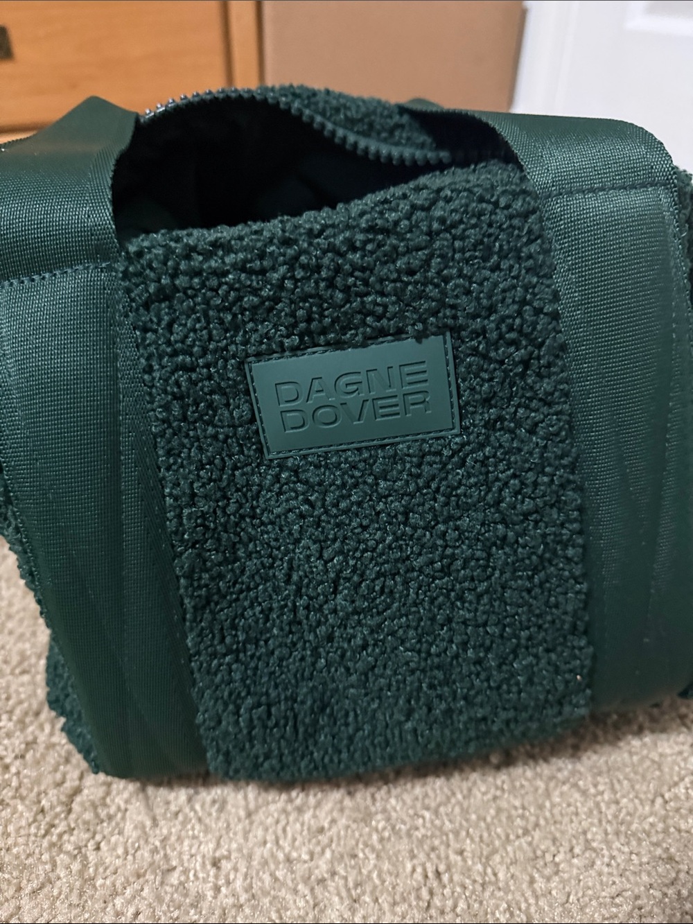Dagne Dover Sherpa Toiletry Bag in Forest Green
